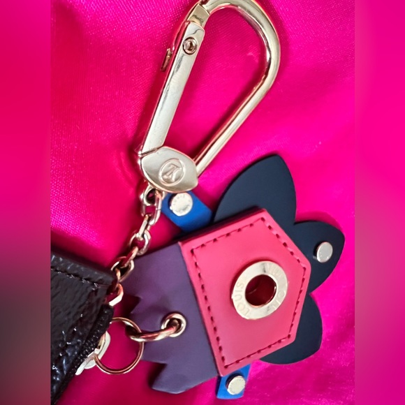 Louis Vuitton Totem Key Cles - Picture 3 of 8